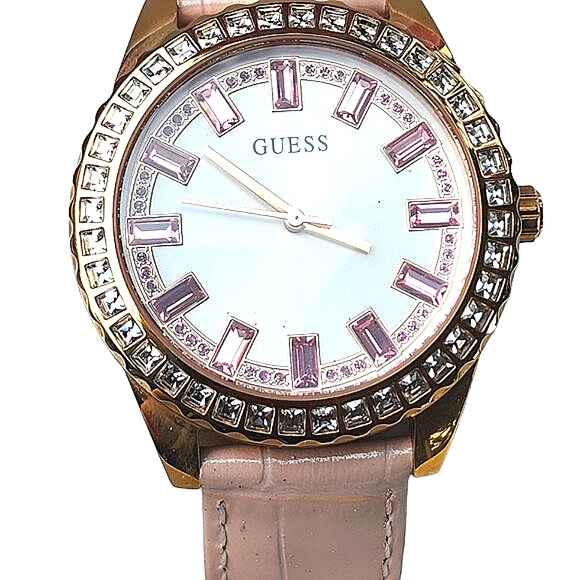 New GUESS SPARKLING PINK LIMITED EDITION 38MM PINK GENUINE LEATHER WATCH - Picture 2 of 10